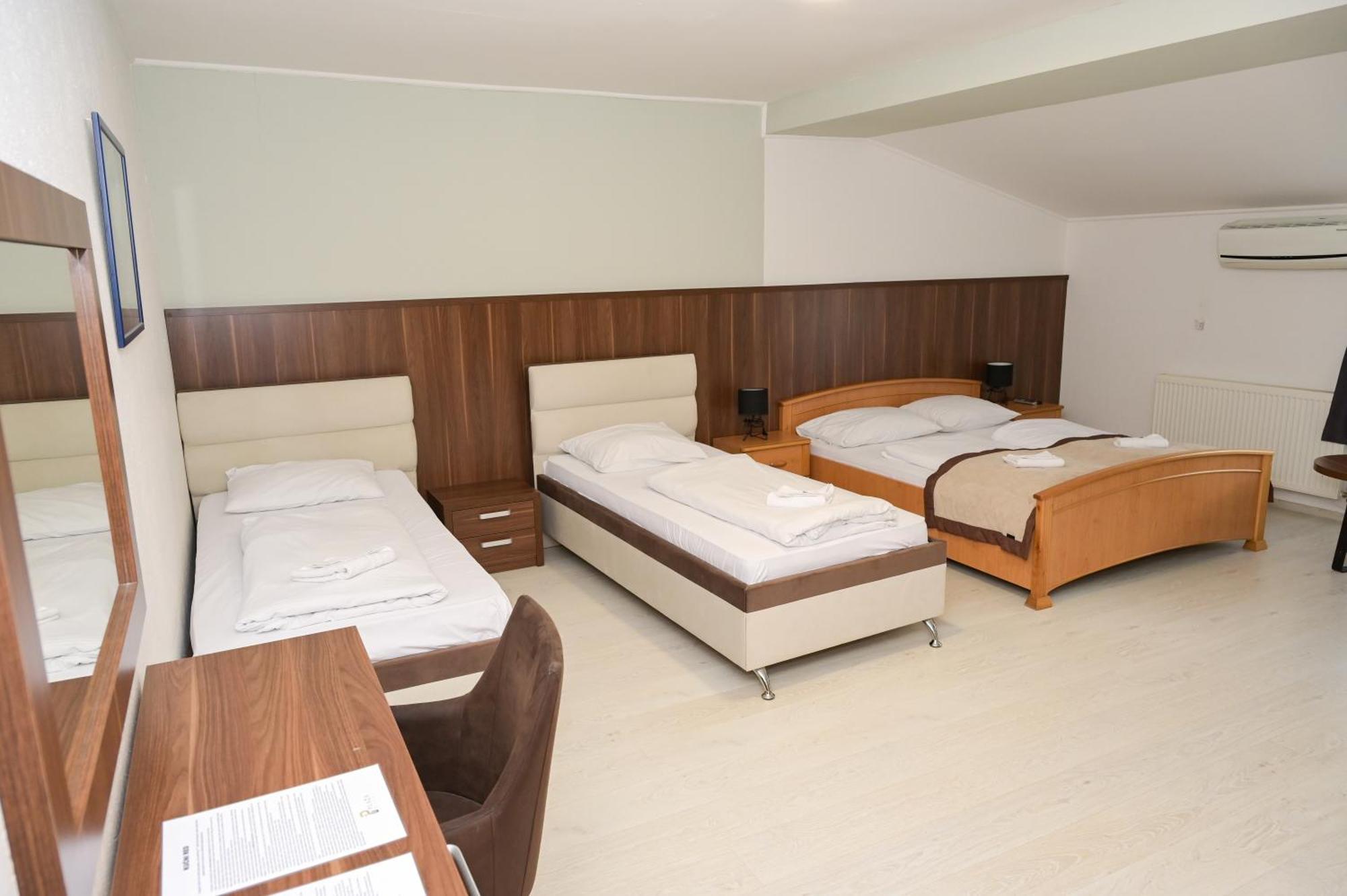 Motel Plaza Jajce Exterior photo